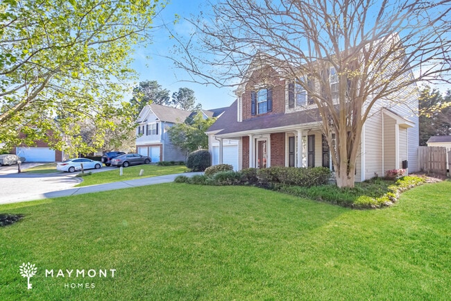 Building Photo - Charming Lexington Home