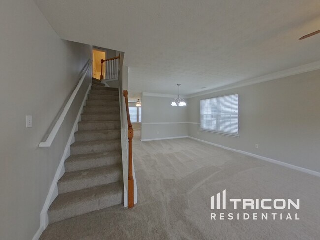Building Photo - 1740 Courtyard Ln