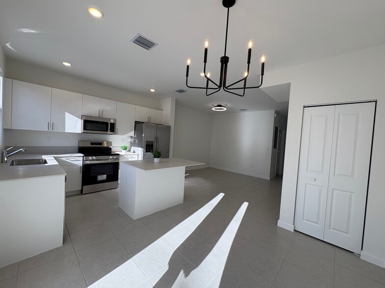 Building Photo - 27700 SW 156th Ct