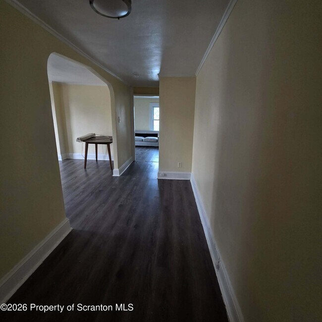 Building Photo - 114 N Hyde Park Ave