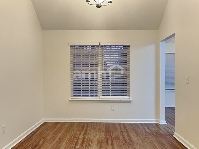 Building Photo - 4618 Noah Overlook W