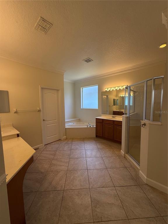 Building Photo - 10029 Chardonnay Dr