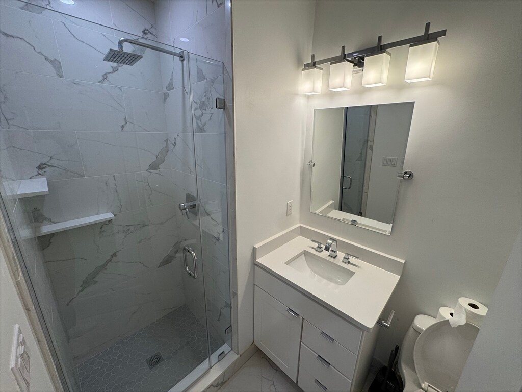 Building Photo - 49 Rogers St