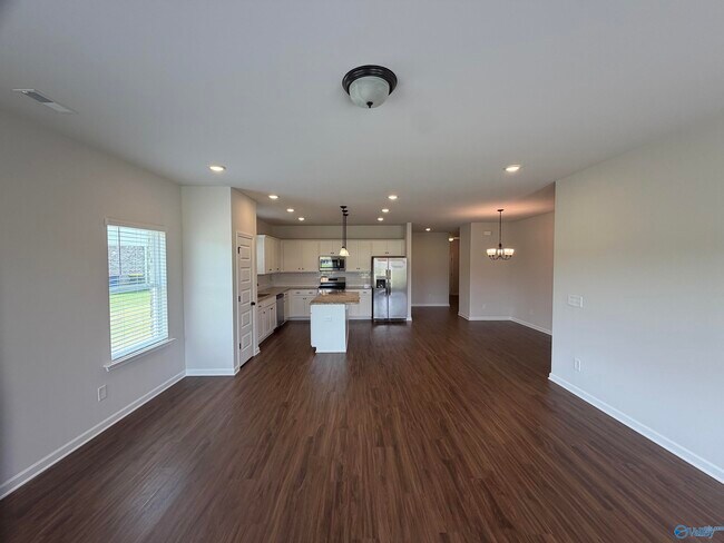 Building Photo - 238 Schoolhouse Dr