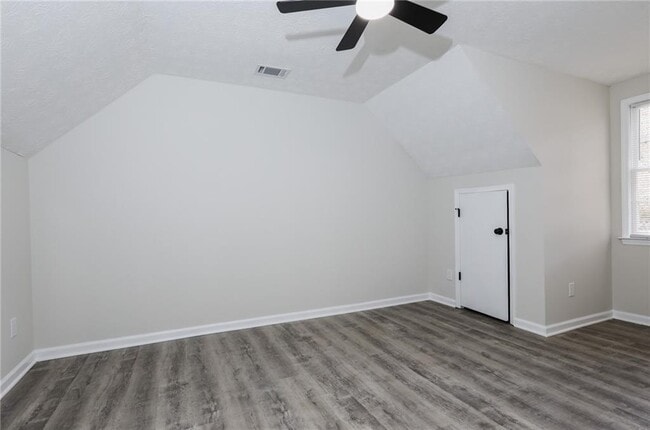 Building Photo - 5343 Ridgemere Ct