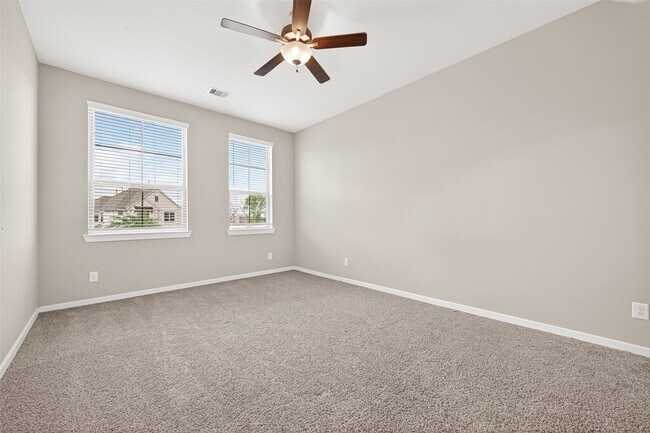 Building Photo - 9442 Starlight Oak Dr