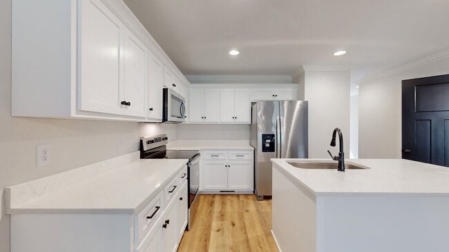 Building Photo - 232 Twin Cove Dr