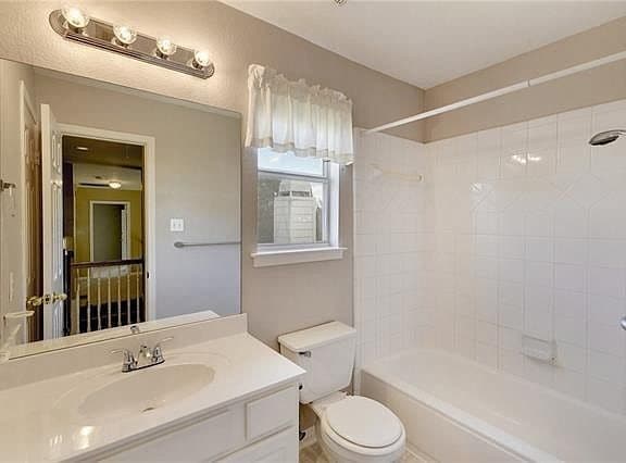 Building Photo - 8003 Magic Mountain Cove