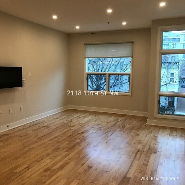 Building Photo - 2118 10th St NW