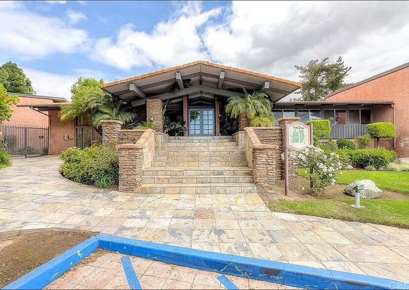 Building Photo - 23306 Marigold Ave