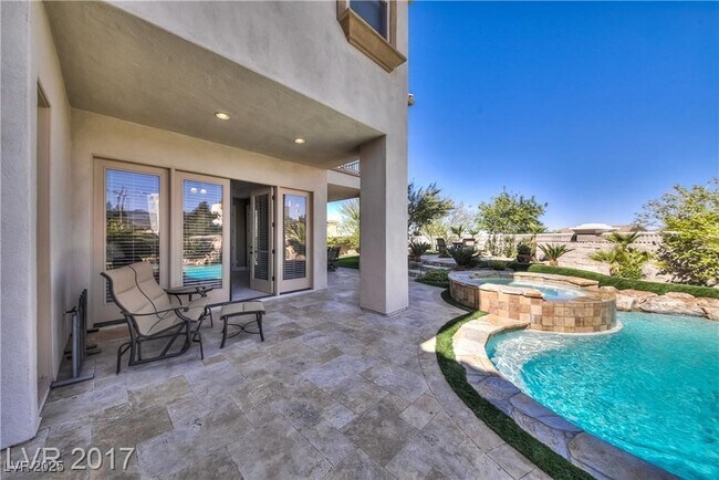 Building Photo - 1340 Dilevante Dr