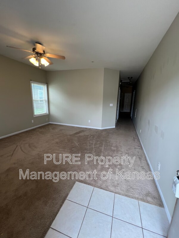 Building Photo - 2707 SE Taurus Ct