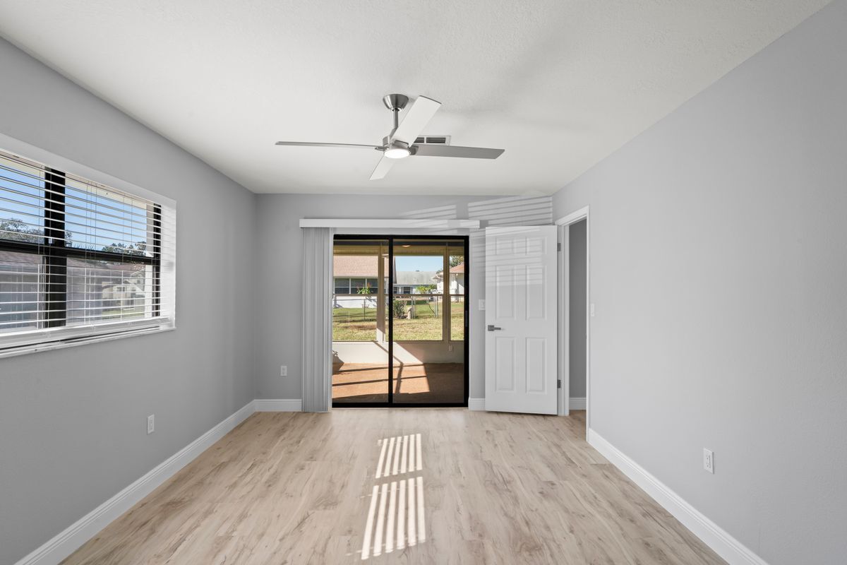 Building Photo - 8312 Roxboro Dr
