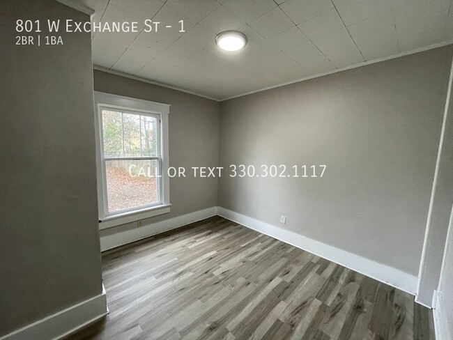 Building Photo - Two bedroom one bathroom 1st level apartme...