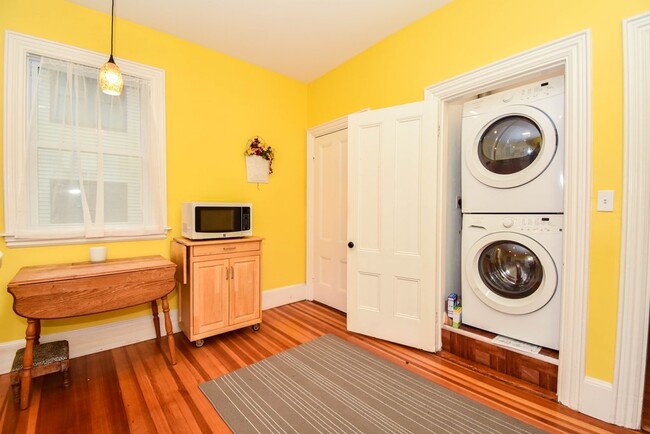 Building Photo - 56 West St