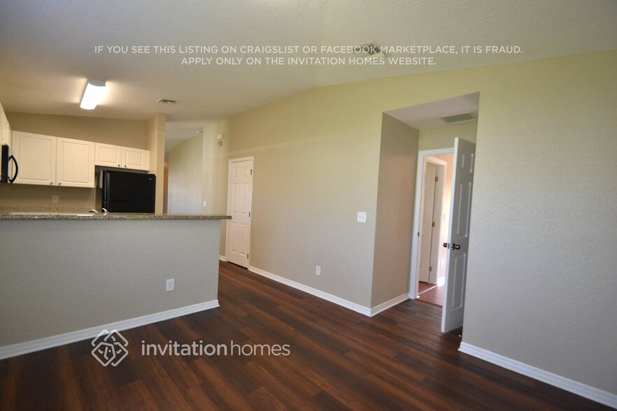 Building Photo - 5419 Flagler St