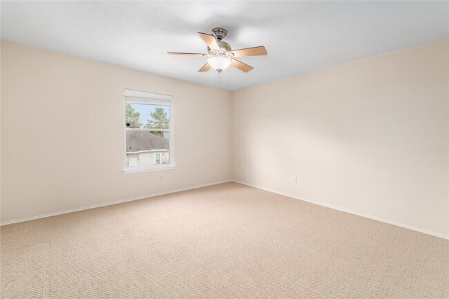 Building Photo - 18218 Thicket Grove Rd