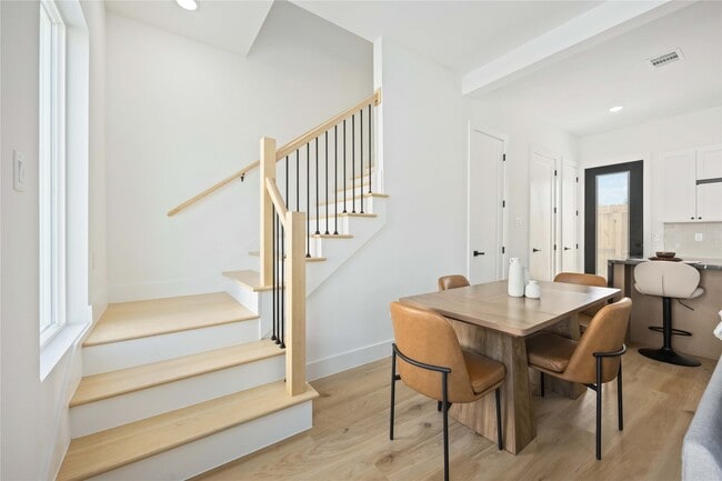 Building Photo - 4202 Kewanee St