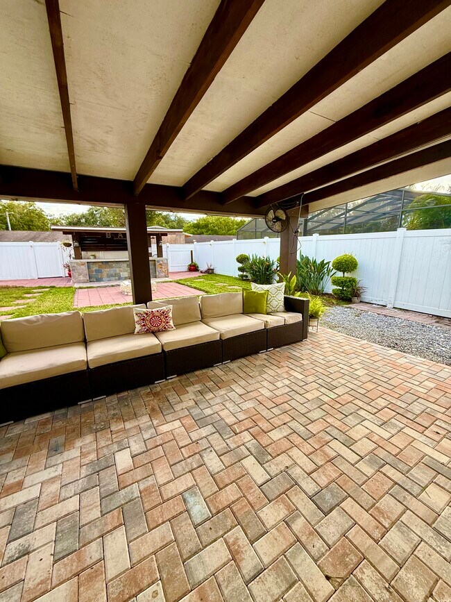 Building Photo - 4427 Tuna Dr