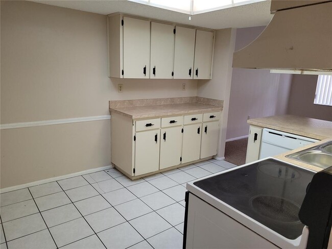 Building Photo - 506 Mistletoe Ct