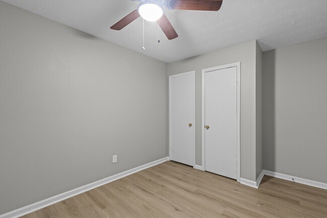 Building Photo - 1227 Creek Forest Ct NW