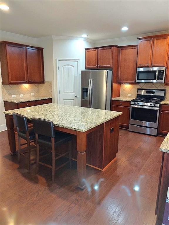 Building Photo - 6210 Pine Bluff Dr