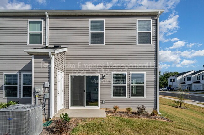 Building Photo - 3483 Backwater St