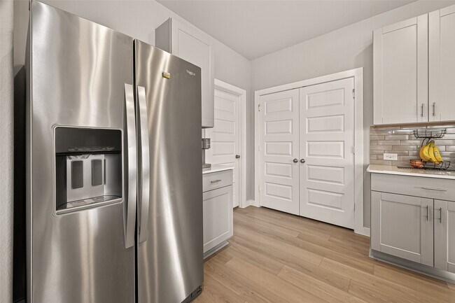 Building Photo - 5516 Madden Ln