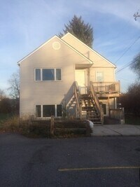Building Photo - 511