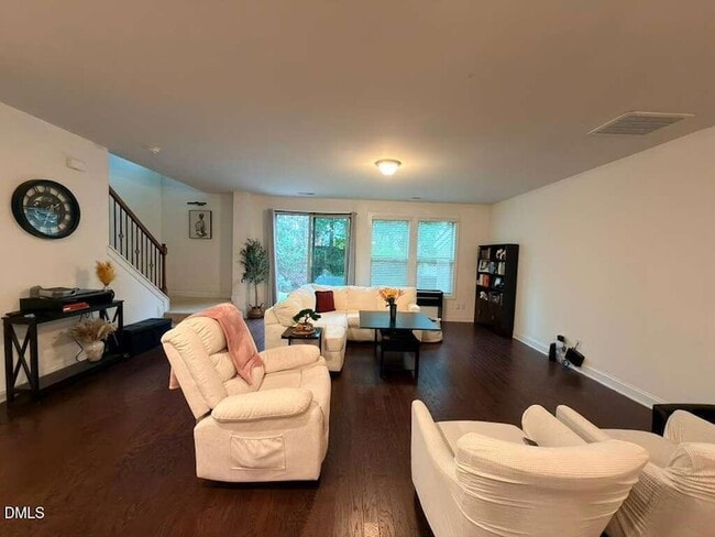 Building Photo - 735 Lampwick Ln