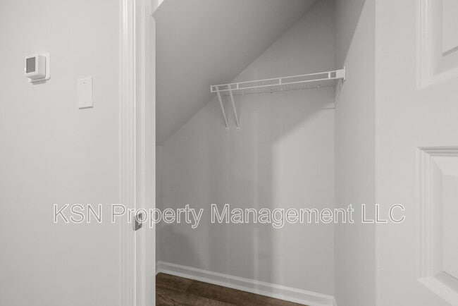 Building Photo - 129 Azure Dr