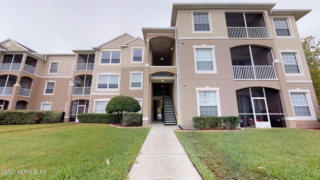 Building Photo - 7990 Baymeadows Cir E