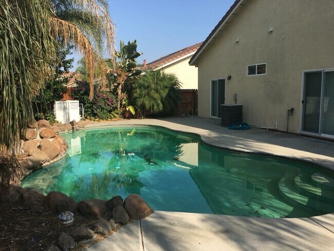 Building Photo - 5513 Goldseive Dr