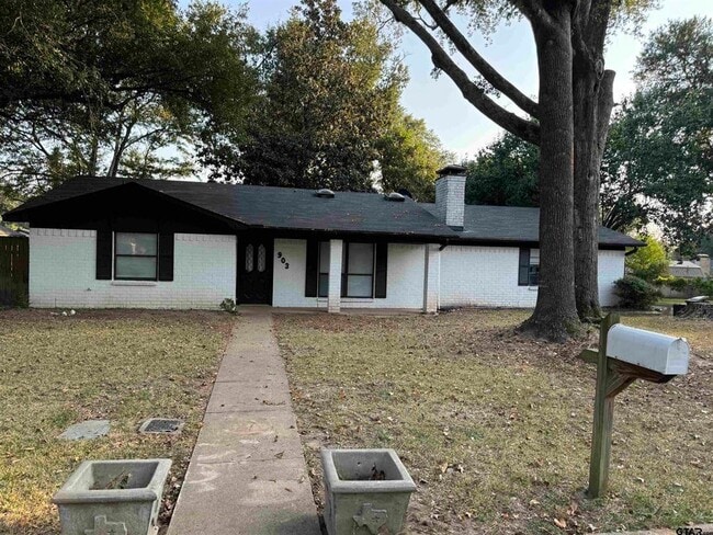 Building Photo - 903 Joel Dr
