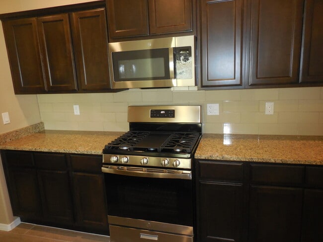 Building Photo - 7312 Glacier Dr