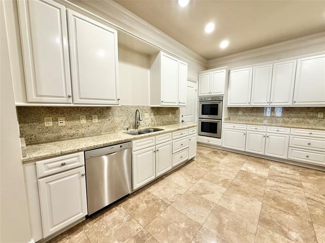 Building Photo - 6425 Bandera Ave