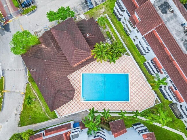 Building Photo - 8255 SW 152nd Ave