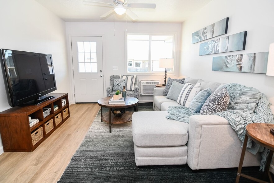 Interior Photo - Northern Plains by Kading