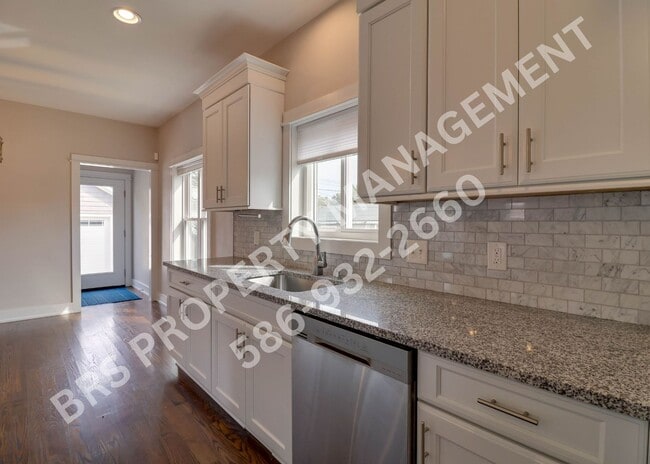 Building Photo - JUST REDUCED!!  Stunning 4 bedroom 2.5 bat...