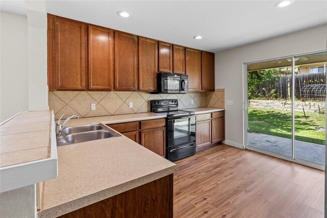 Building Photo - 9004 Berryline Cove