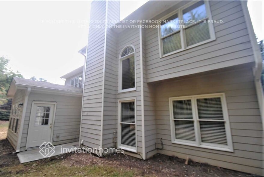 Building Photo - 417 Breezewood Ct