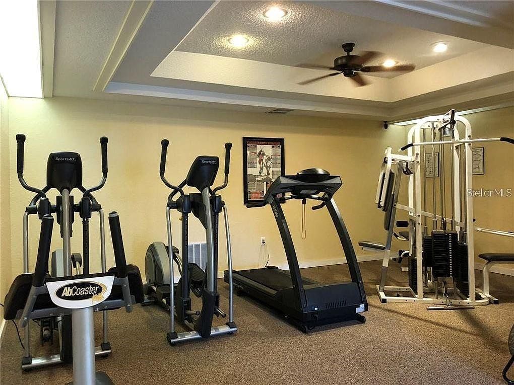 Building Photo - 6037 Scotchwood Gln