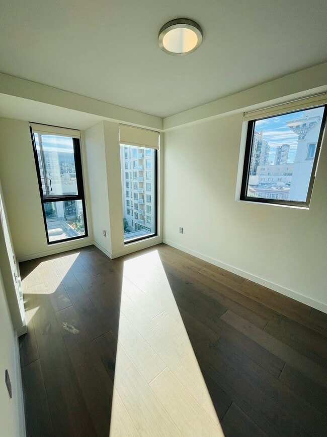 Building Photo - 1238 Sutter St