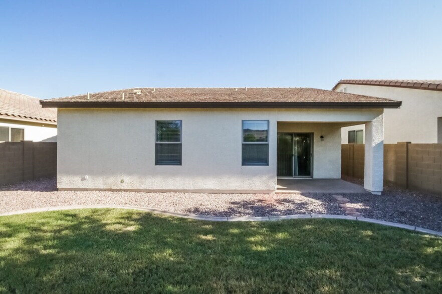 Building Photo - 2331 W St Catherine Ave