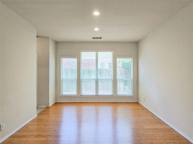Building Photo - 7005 Rambollet Terrace