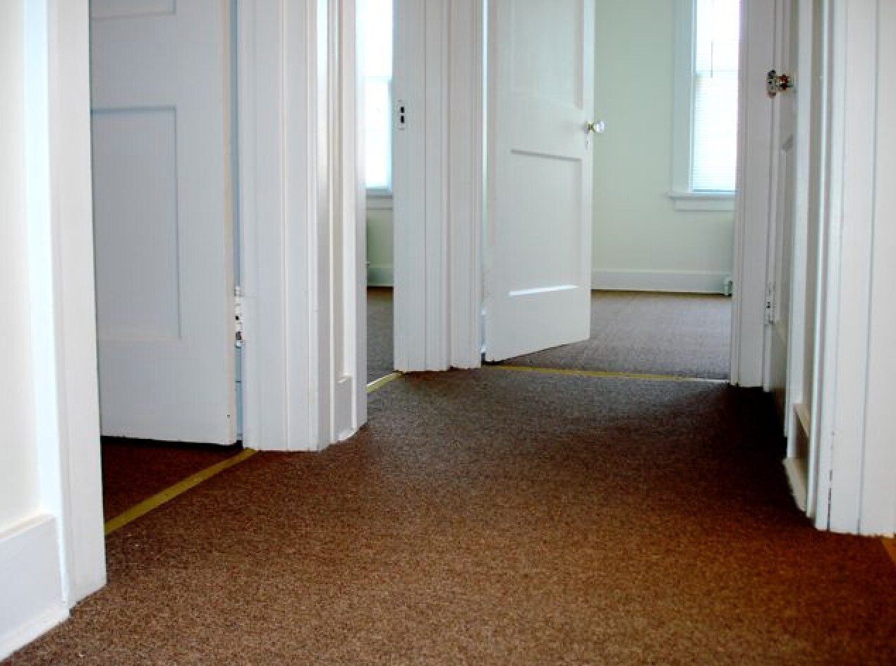 Hallway to three bedrooms - 252 S Winebiddle St