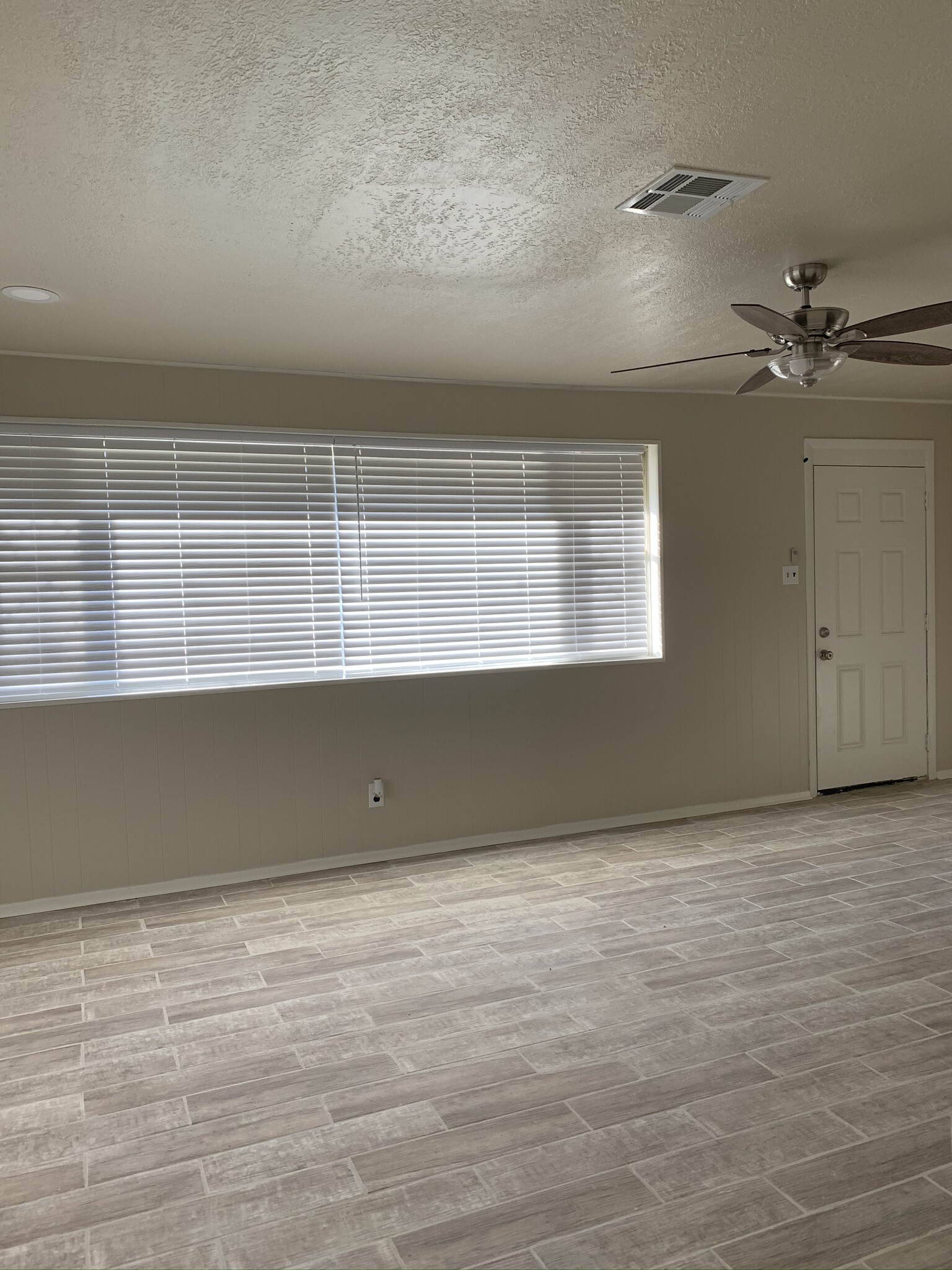 Living Room - 5411 Sycamore Street