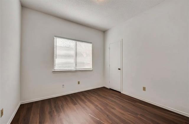 Building Photo - 812 Melville Dr