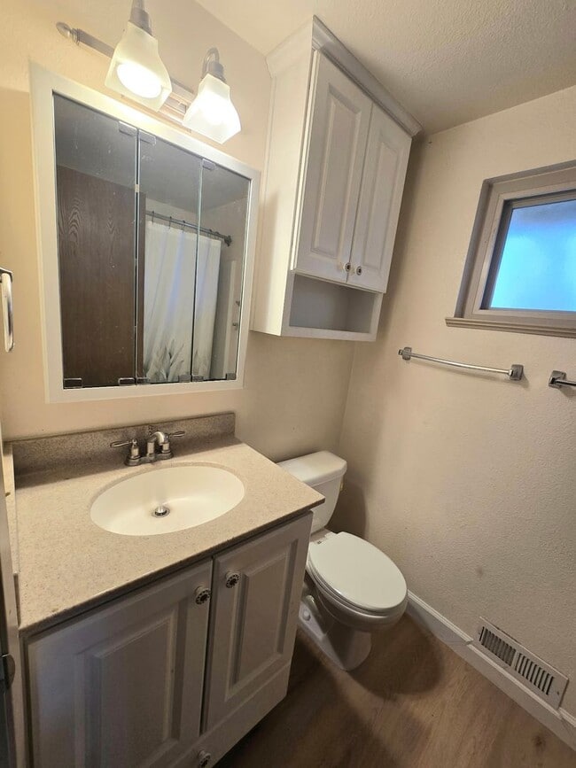 Building Photo - 505 Acapulco Ct