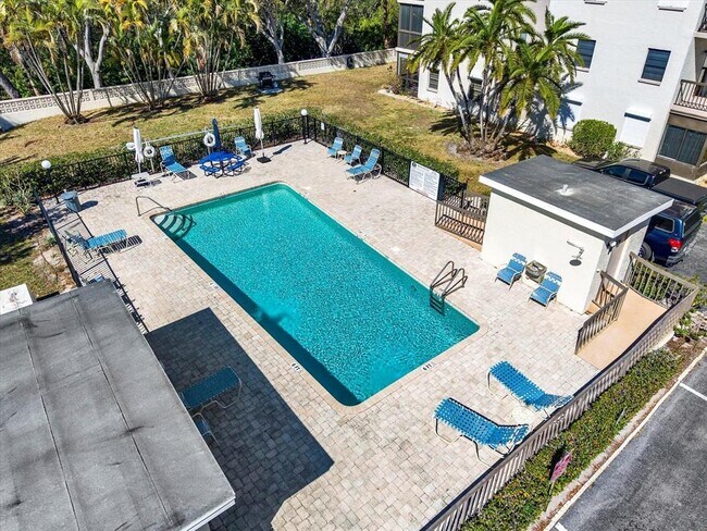 Building Photo - 8186 Terrace Garden Dr